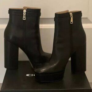 Women’s Authentic Coach ILiana Bootie